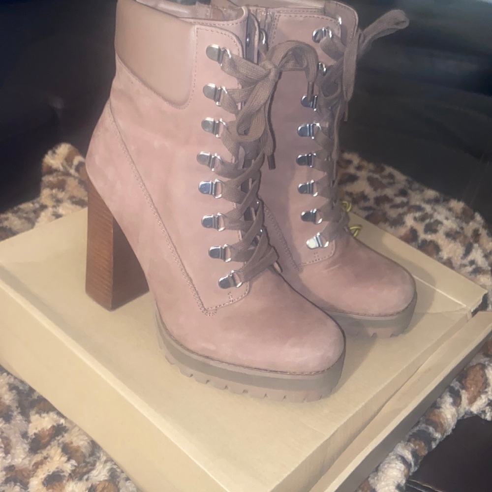 Steve Madden Beso boots